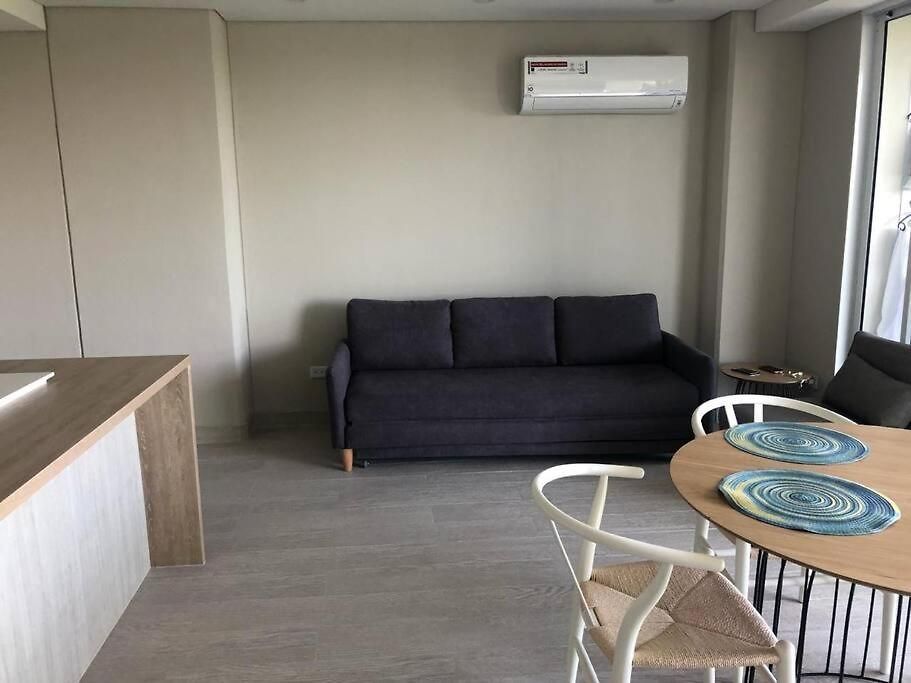 En Edificio Con Espectacular Terraza Apartamento
