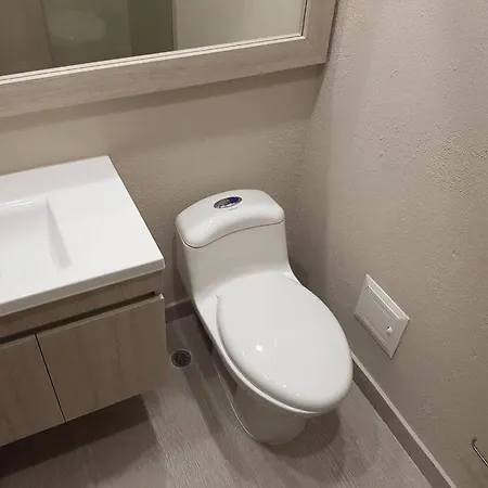 Apartamento En Edificio Con Espectacular Terraza *