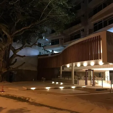 En Edificio Con Espectacular Terraza Apartamento Cartagena