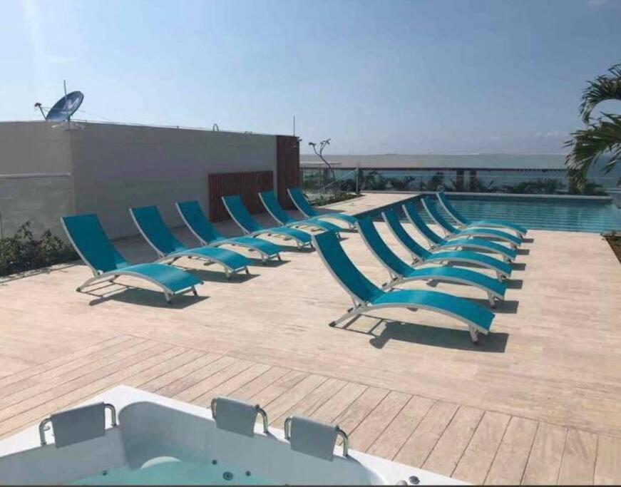 En Edificio Con Espectacular Terraza *